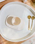 BANDEJA LACA TEXTURA MARFIM G