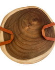 TÁBUA DE MADEIRA COM ALÇA EM COURO 30 X 27,5 X 2 CM
