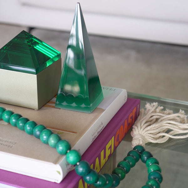 CAIXA PIRÂMIDE VERDE P 9X9 CM