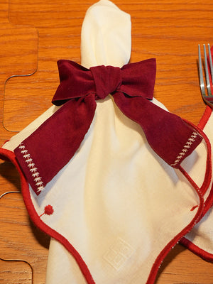 GUARDANAPO DE LINHO BOLINHAS VERMELHAS