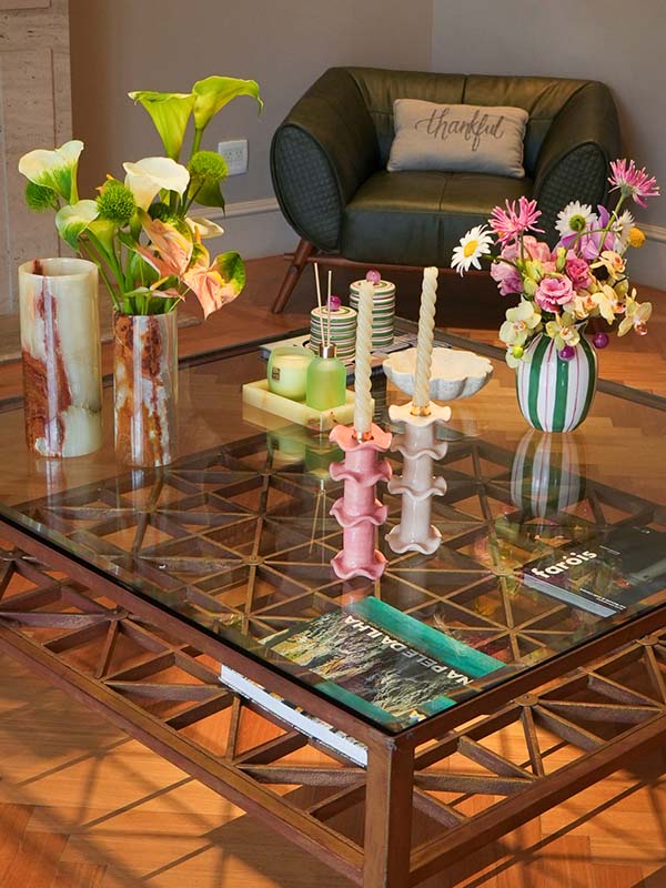 CASTIÇAL CERÂMICA ARTESANAL BABADO MARFIM