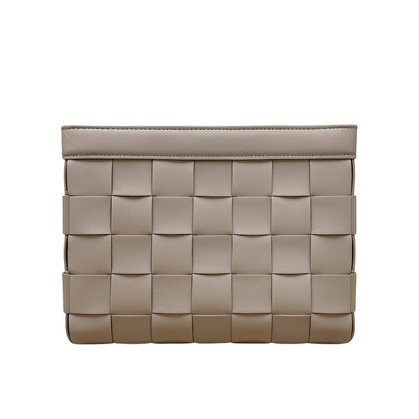 CESTO TRANÇADO EM CORINO FENDI G