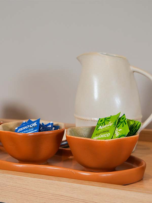 SET APERITIVO BANDEJA E 3 BOWLS CERÂMICA TERRA