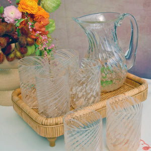 BANDEJA EM MADEIRA E RATTAN COM PÉ COUNTRY   37.5 x 23.5 x 10 CM (H)