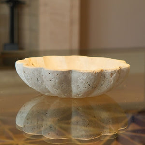 BOWL MÁRMORE ESCULPIDO FLOR TRAVERTINO 20CM
