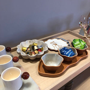 BOWL MÁRMORE ESCULPIDO FLOR TRAVERTINO 20CM