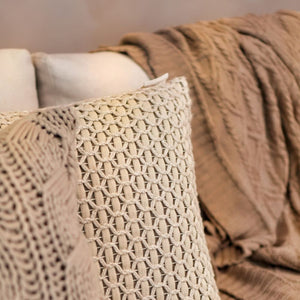 CAPA DE ALMOFADA TRICOT MANUAL COLMEIA FENDI 50X50CM