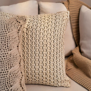 CAPA DE ALMOFADA TRICOT MANUAL COLMEIA FENDI 50X50CM