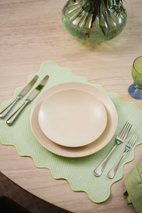 PRATO CERÂMICA PORTUGUESA RASO ALGARVE 28 CM BEGE