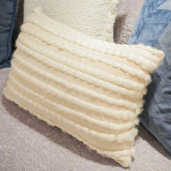 CAPA DE ALMOFADA TRAMA MANUAL LÃ DE OVELHA 60X40