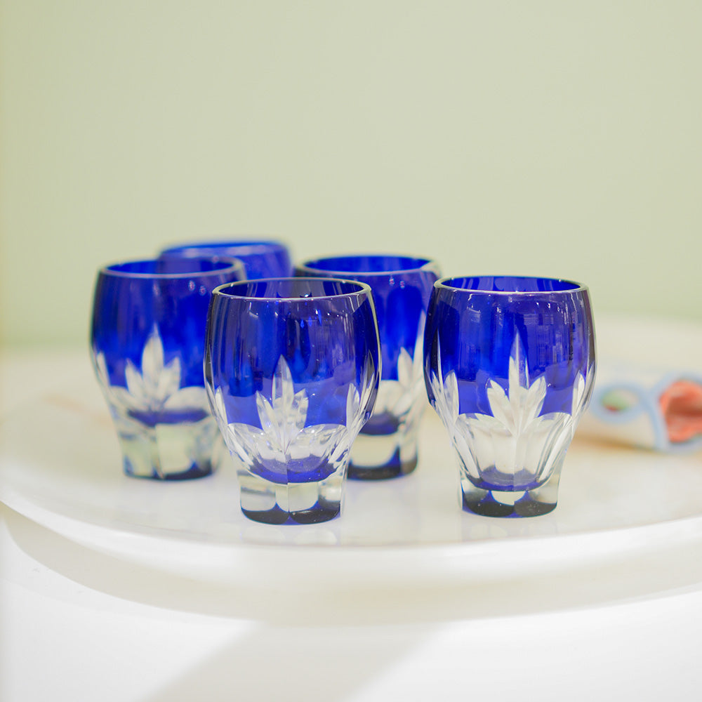 SET DE 5 COPINHOS DE LICOR DE CRISTAL AZUL VINTAGE
