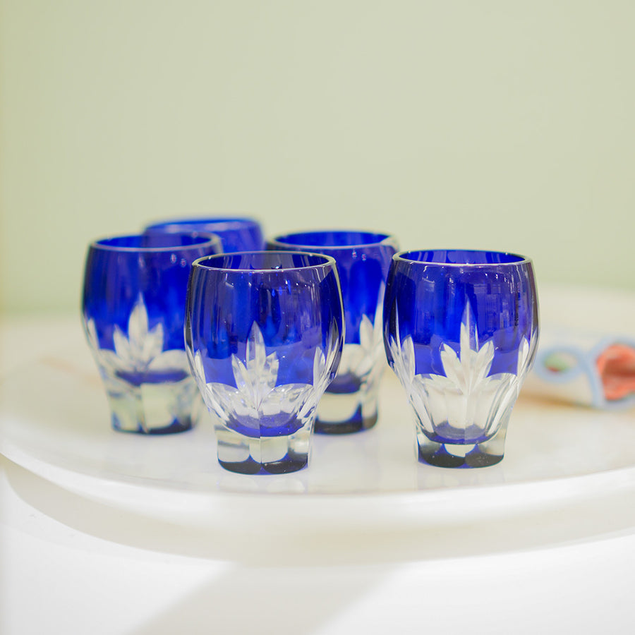 SET DE 5 COPINHOS DE LICOR DE CRISTAL AZUL VINTAGE