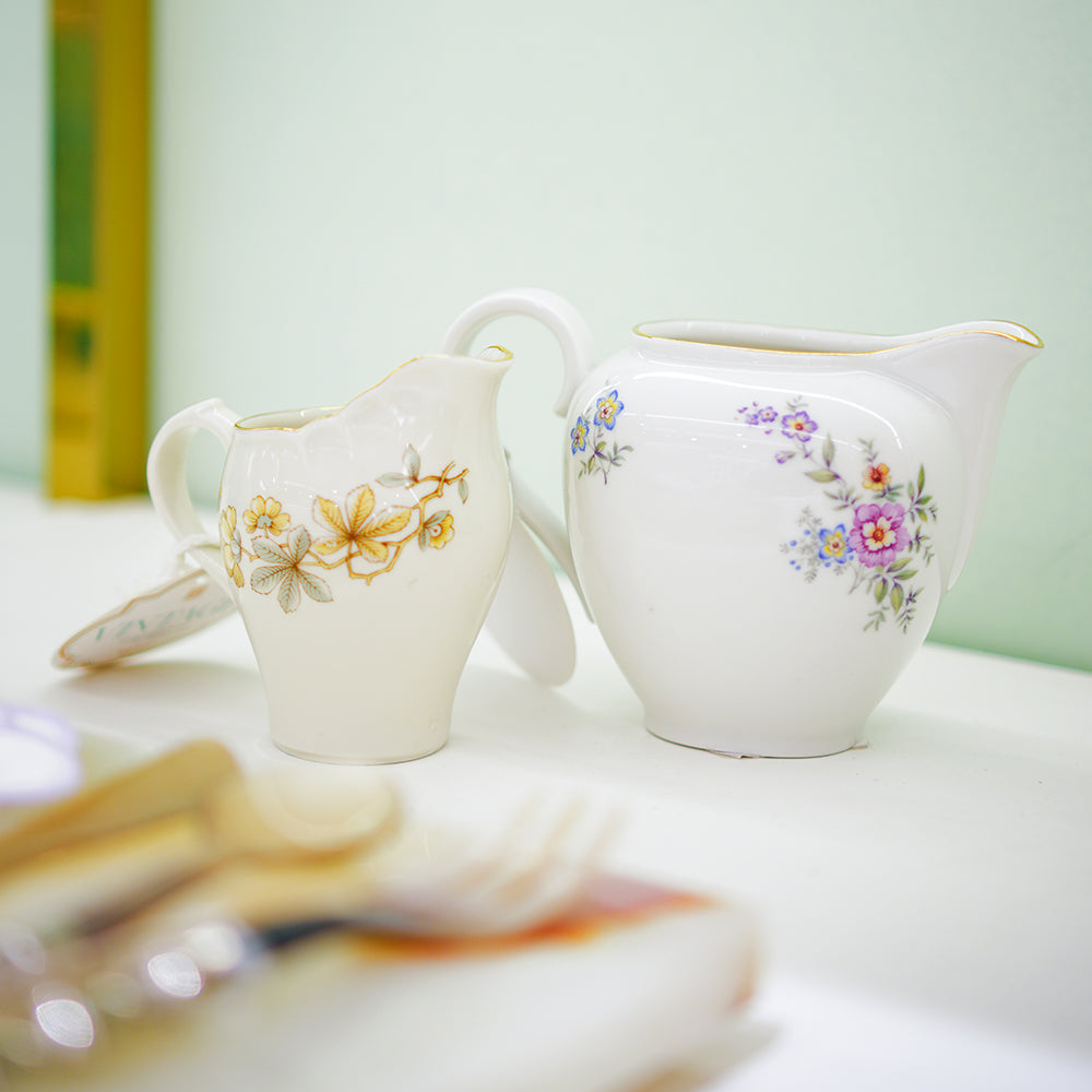 MINI LEITEIRA DE PORCELANA BAVARIA COM DESENHO FLORES