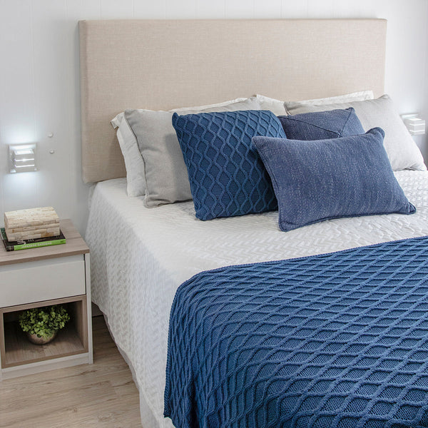 CAPA DE ALMOFADA TRICOT PLUS GOTAS AZUL 50 X 50 CM