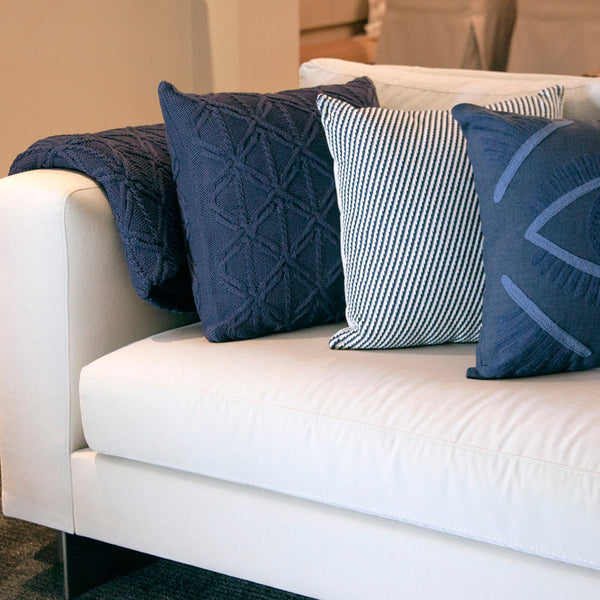 CAPA DE ALMOFADA TRICOT PLUS CORRENTE AZUL 50X50 CM